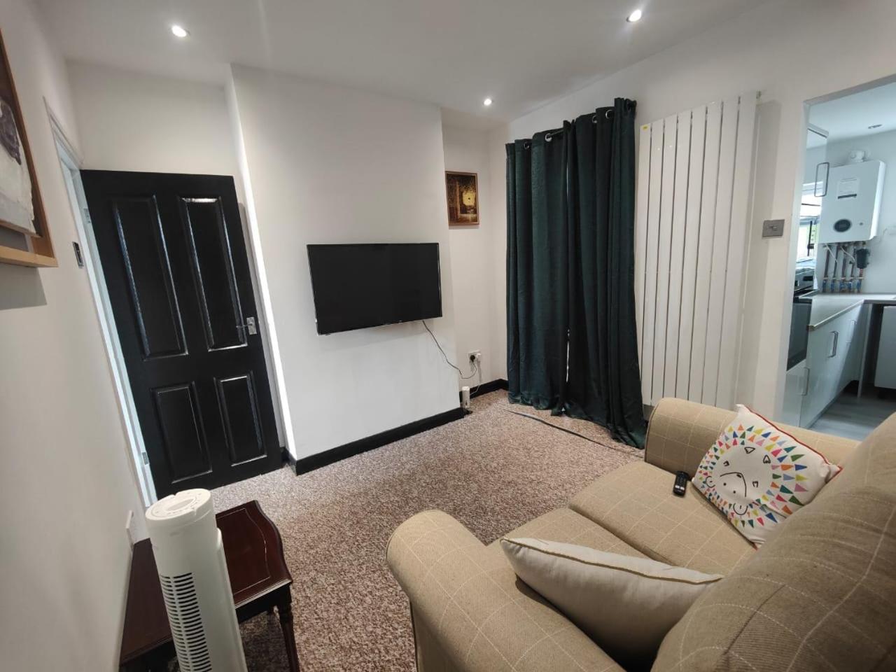 דירות צ'אטהם Cozy Luton מראה חיצוני תמונה